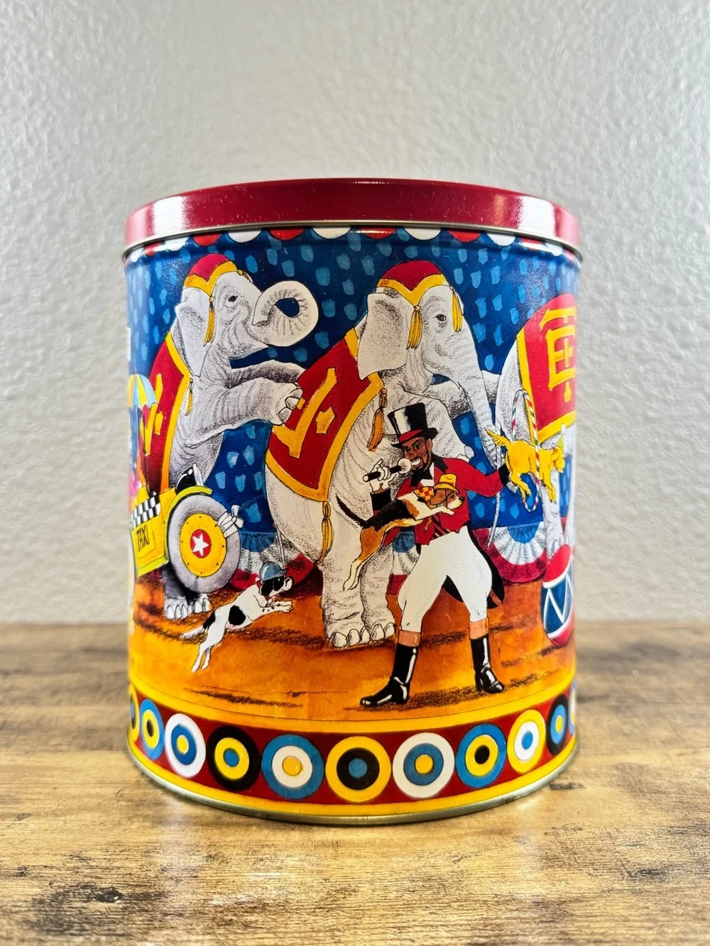 Vintage 1997 Trail’s End Colossal Circus Popcorn Tin